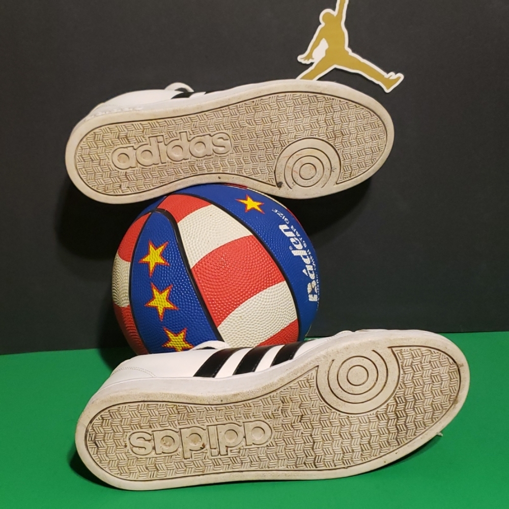 Shoes - Picture 4 of 7